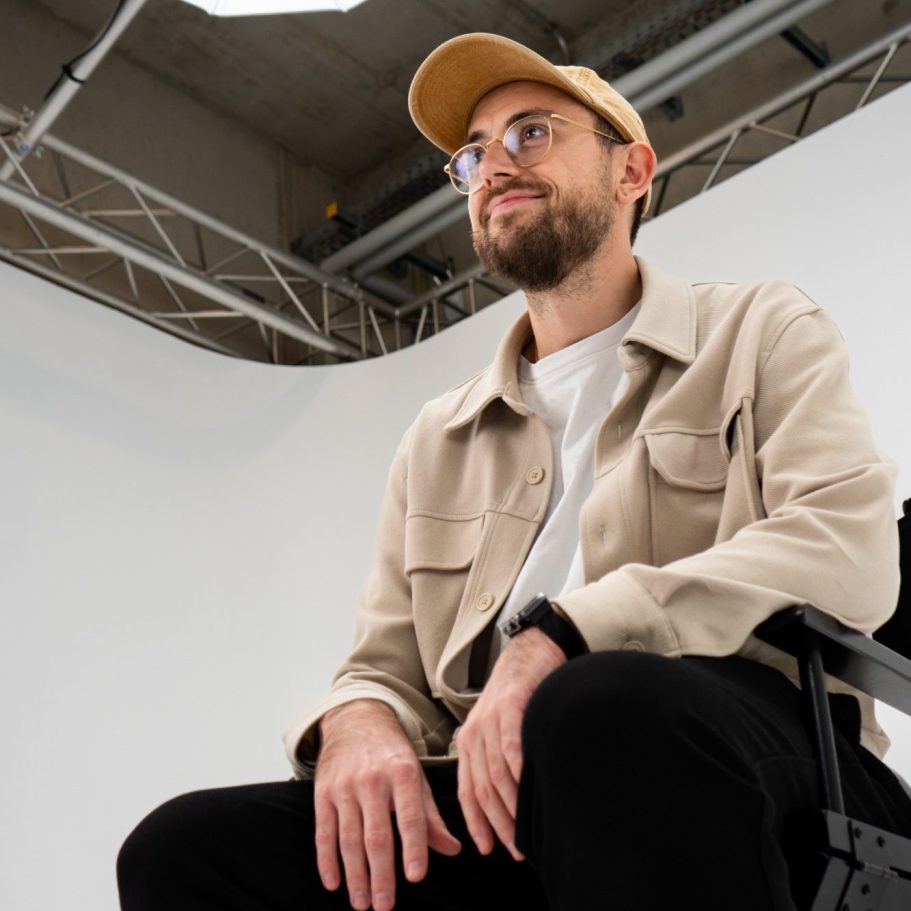 BTS FOR FLO Behind The Scenes für Flo